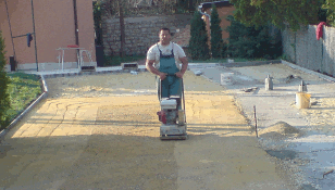 A t�rburkol�s alapzat�nak t�m�r�t�se.